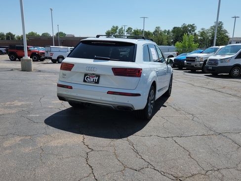 Used 2019 Audi Q7 3.0T Premium Plus w/ Premium Plus Package AWD/4WD image 9