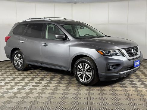 Used 2019 Nissan Pathfinder SV AWD/4WD image 43