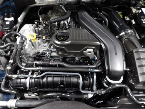 Used 2026 Volkswagen Jetta SE FWD image 27