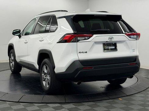 Certified 2022 Toyota RAV4 XLE w/ Carpet Mat Package (TMS) AWD/4WD image 12