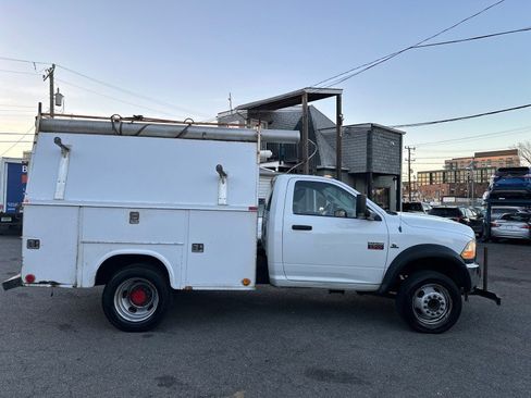 Used 2011 RAM 4500 4x4 Regular Cab w/ PWR & Remote Entry Group image 9