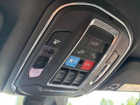 Used 2024 Jeep Grand Cherokee Limited 4xe AWD/4WD image 24