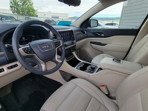 Used 2023 GMC Acadia Denali w/ Denali Ultimate Package AWD/4WD image 17