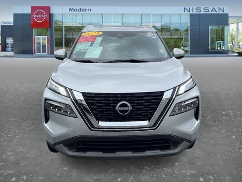Certified 2023 Nissan Rogue SV w/ SV Premium B Package FWD image 2