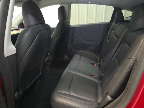 Used 2024 Tesla Model Y Long Range image 6