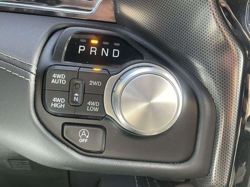 Used 2024 RAM 1500 Limited AWD/4WD image 18