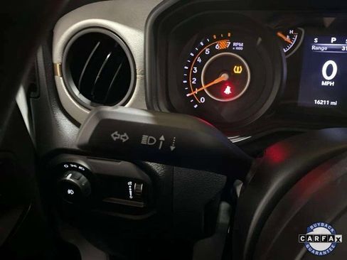 Used 2024 Jeep Wrangler Sport image 34