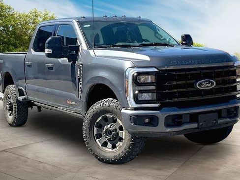 Certified 2024 Ford F250 Lariat w/ Tremor Off-Road Package AWD/4WD image 9
