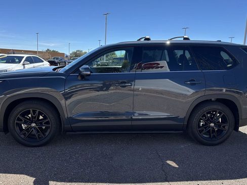 Used 2025 Toyota Grand Highlander AWD Hybrid image 2