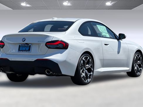 Used 2025 BMW 230i Coupe w/ Premium Package image 8