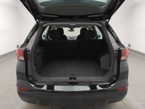 Used 2024 Chevrolet Equinox LS w/ Midnight Edition FWD image 29