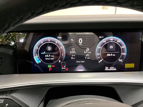 New 2026 Volkswagen Tiguan SE R-Line image 19