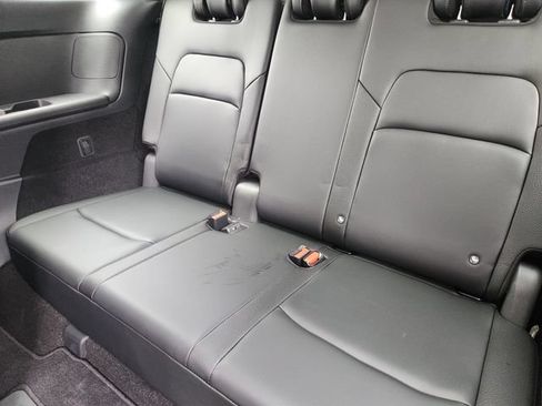 Used 2023 Nissan Pathfinder SL FWD image 26