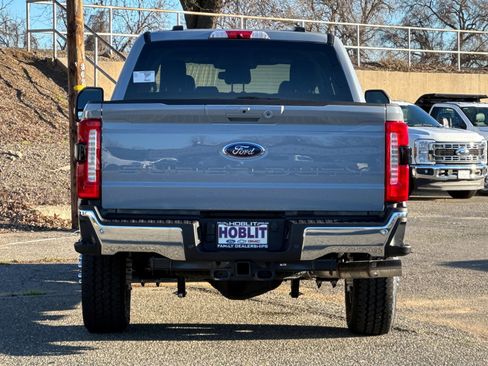 New 2026 Ford F350 Lariat w/ FX4 Off-Road Package image 4
