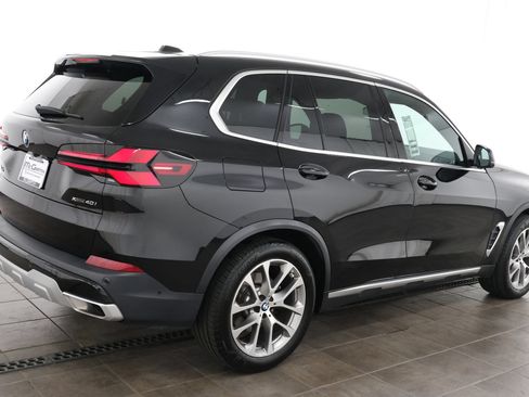 Used 2024 BMW X5 xDrive40i w/ Parking Assistance Package AWD/4WD image 5
