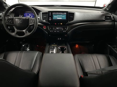 Used 2025 Honda Passport TrailSport image 21