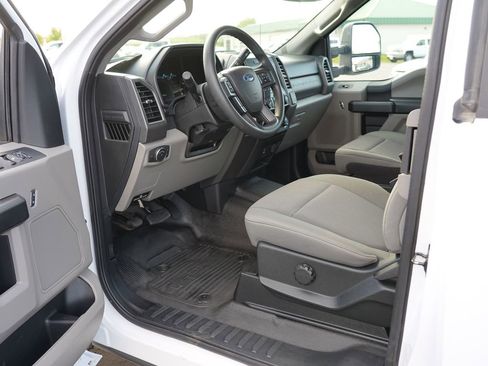 Used 2020 Ford F250 XL w/ Power Equipment Group AWD/4WD image 13
