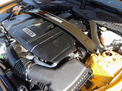 Used 2022 Ford Mustang GT Premium w/ GT Performance Package RWD image 13