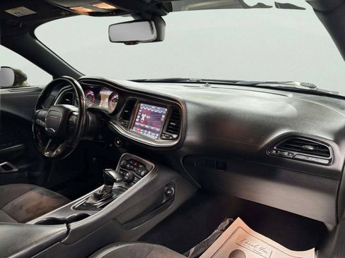 Used 2020 Dodge Challenger R/T Scat Pack w/ T/A Package RWD image 19
