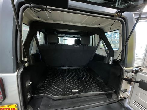 Used 2010 Jeep Wrangler Sport image 15