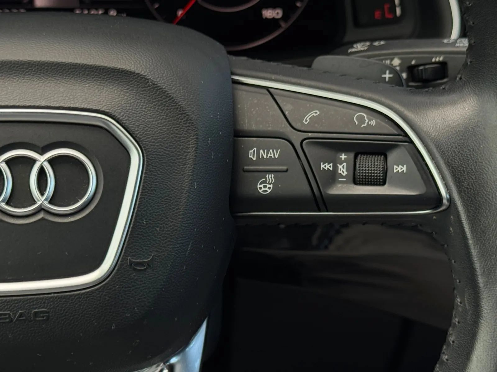 Used 2019 Audi Q7 3.0T Prestige w/ Prestige Package AWD/4WD image 29