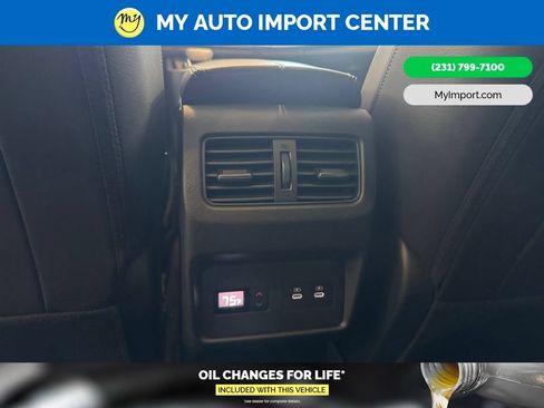 Used 2024 Nissan Rogue SL w/ SL Premium Package FWD image 29