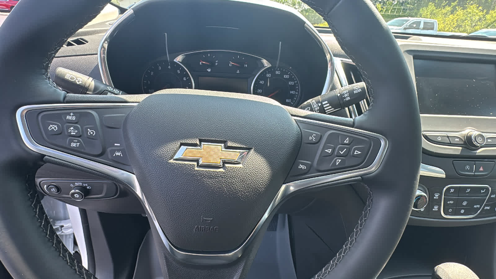 Certified 2024 Chevrolet Equinox LT FWD image 9