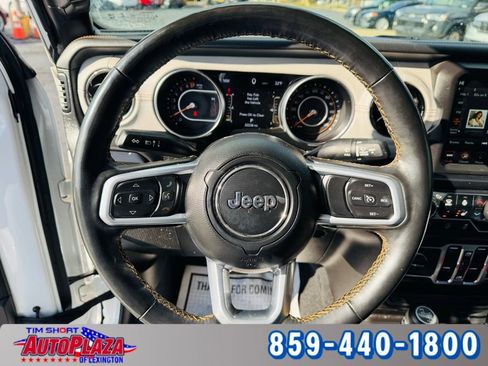 Used 2022 Jeep Gladiator Overland image 30