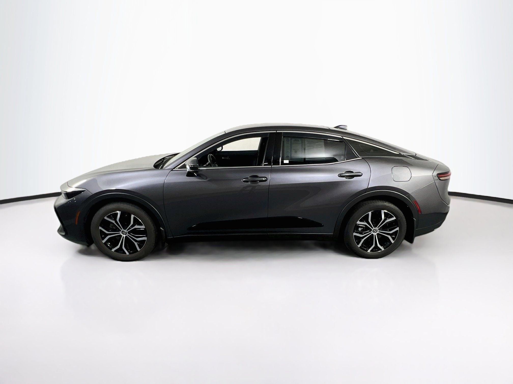 Used 2023 Toyota Crown AWD/4WD image 8