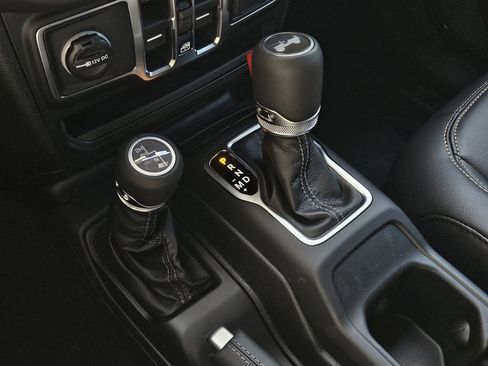 New 2026 Jeep Wrangler Unlimited Sahara AWD/4WD image 22