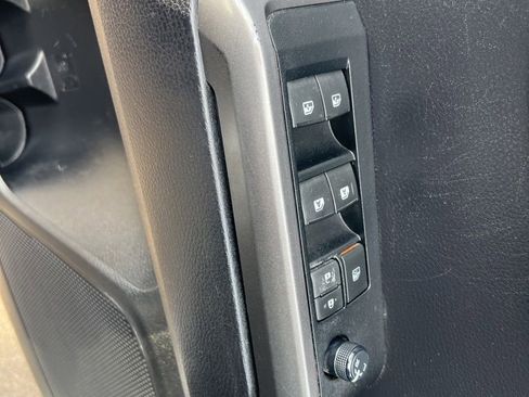 Used 2020 Toyota Tacoma TRD Sport w/ Technology Package AWD/4WD image 24