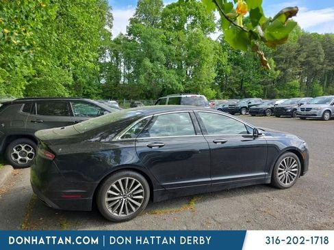 Used 2019 Lincoln MKZ Reserve image 12