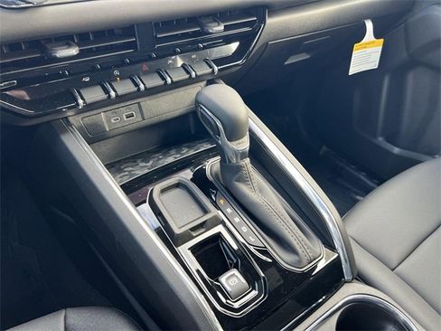 New 2026 GMC Canyon Elevation w/ Convenience Package image 21