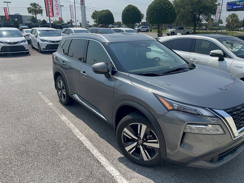 Used 2021 Nissan Rogue SL FWD image 4