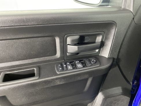 Used 2019 RAM 1500 Express AWD/4WD image 11