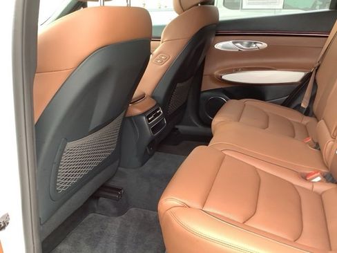 Used 2026 Genesis GV70 2.5T Advanced image 26