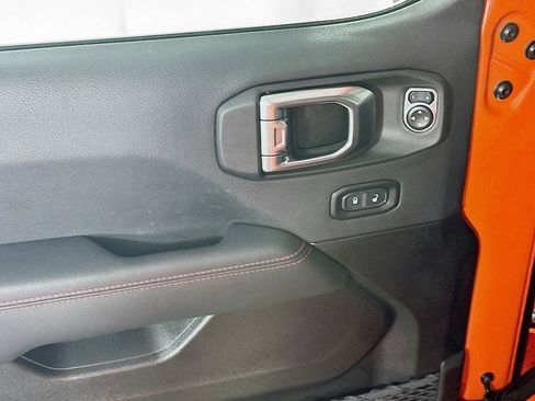 Used 2023 Jeep Gladiator Rubicon w/ Cold Weather Group image 25