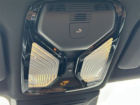 Used 2024 BMW X5 xDrive40i w/ M Sport Package image 20