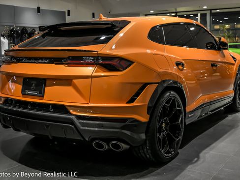 Used 2024 Lamborghini Urus Performante image 10