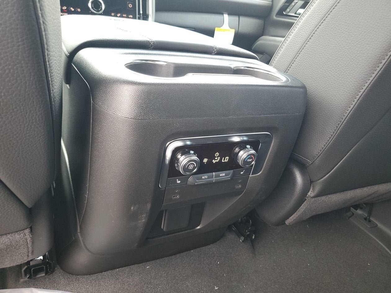 New 2026 GMC Yukon Denali RWD image 16