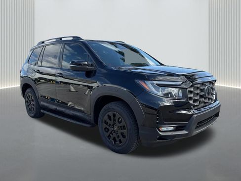 Used 2023 Honda Passport TrailSport image 3