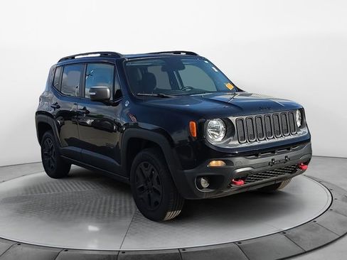 Used 2017 Jeep Renegade Trailhawk AWD/4WD image 7