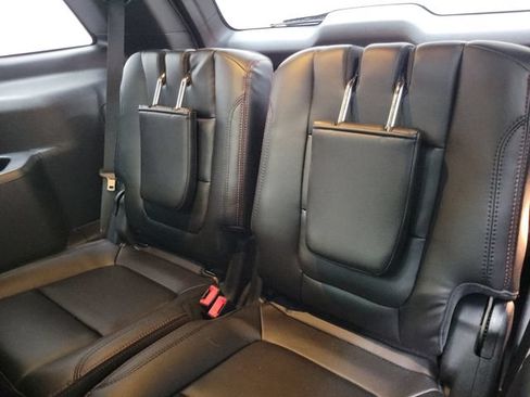 Used 2017 Ford Explorer Sport AWD/4WD image 13