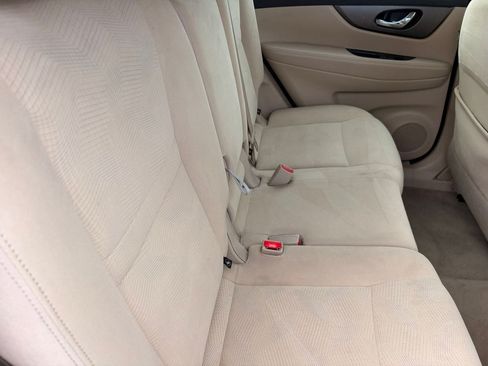 Used 2015 Nissan Rogue SV FWD image 13