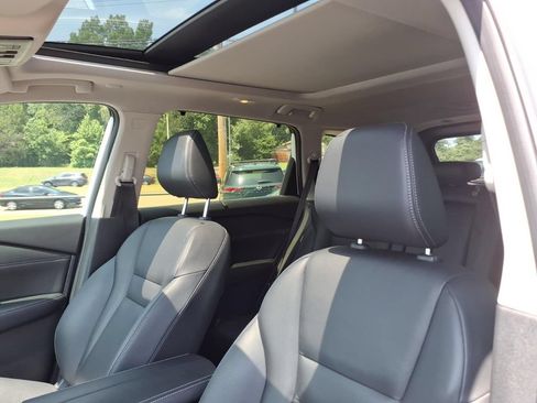 Used 2024 Nissan Rogue SL w/ SL Premium Package FWD image 17