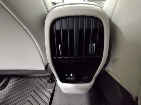 Used 2025 Hyundai Kona SEL AWD/4WD image 26