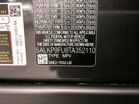 New 2026 Land Rover Range Rover SE image 11