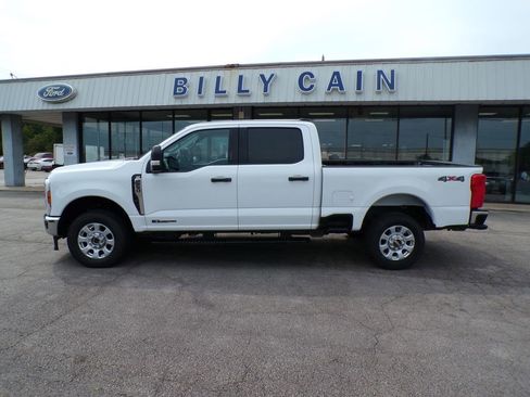 Used 2024 Ford F250 XLT image 6