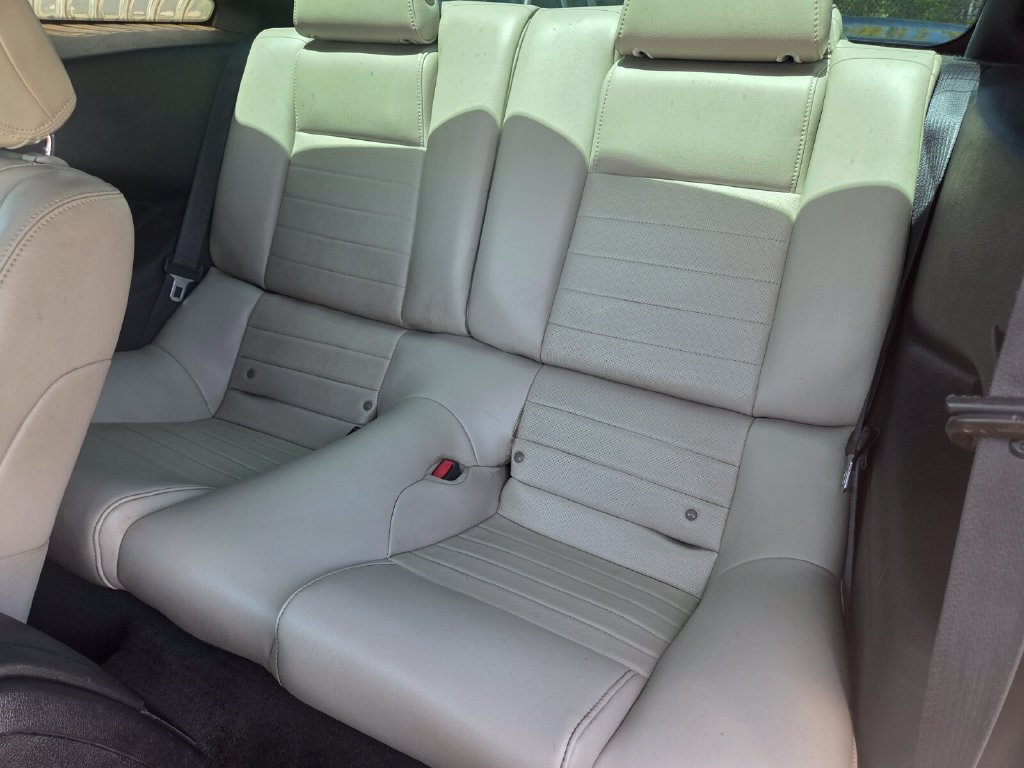 Used 2014 Ford Mustang Premium RWD image 18
