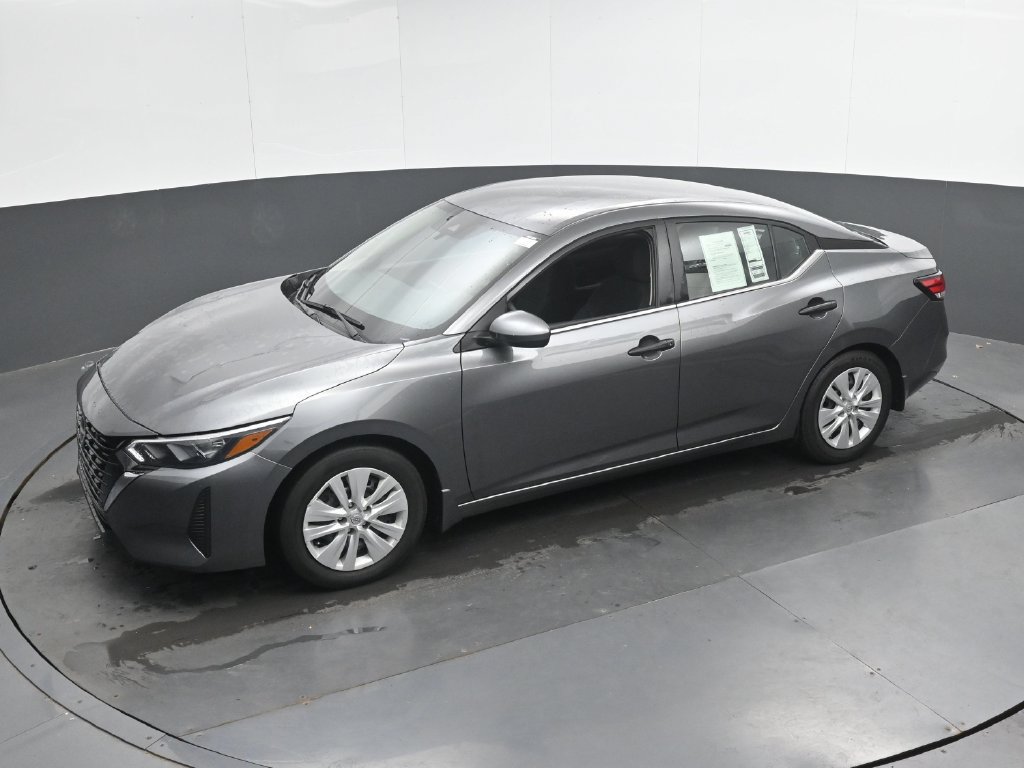 Used 2025 Nissan Sentra S FWD image 33